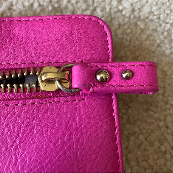 Juicy Couture Hot Pink Wallet - Picture 4 of 15